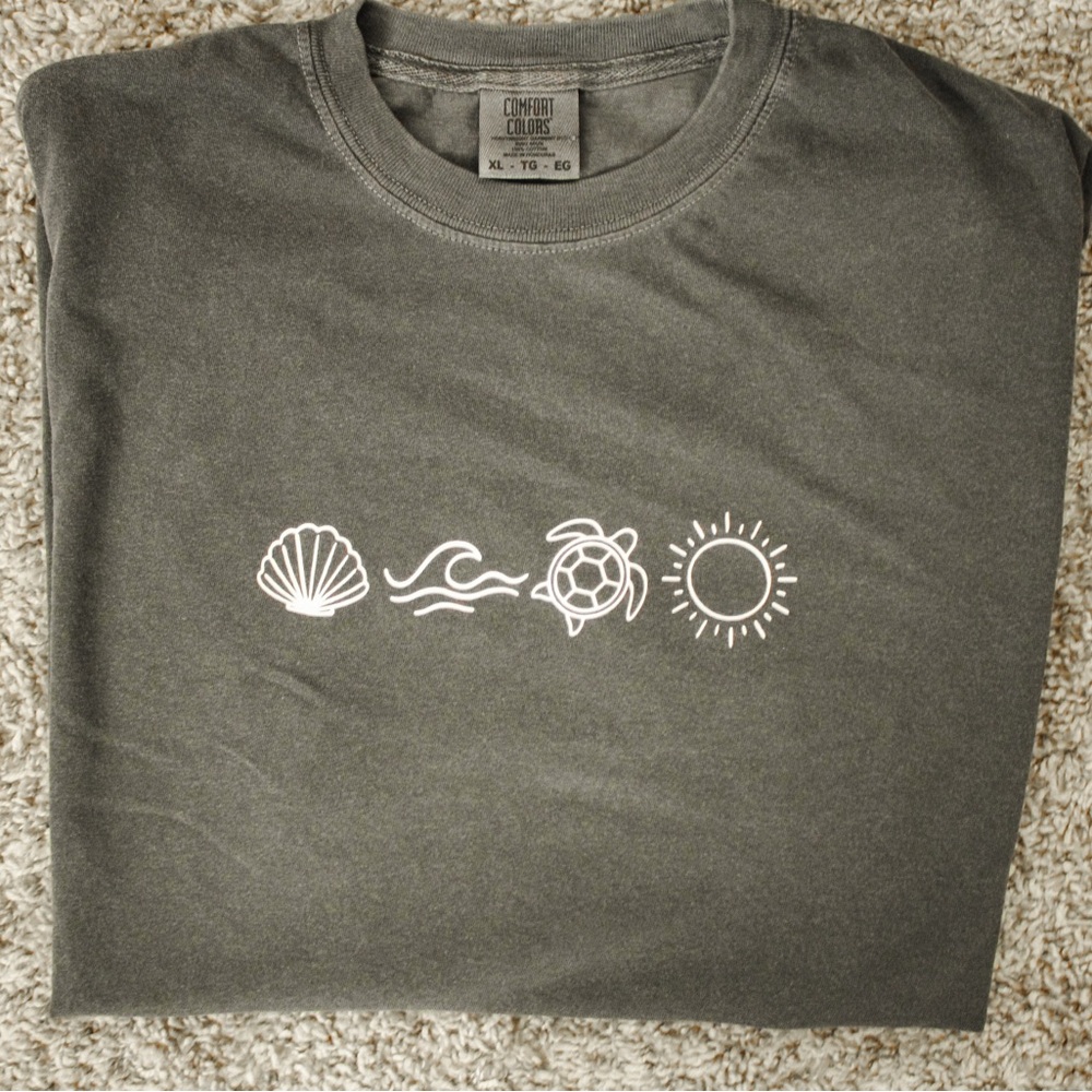 Comfort Colors Charcoal Long Sleeve Tee with Nautical Design